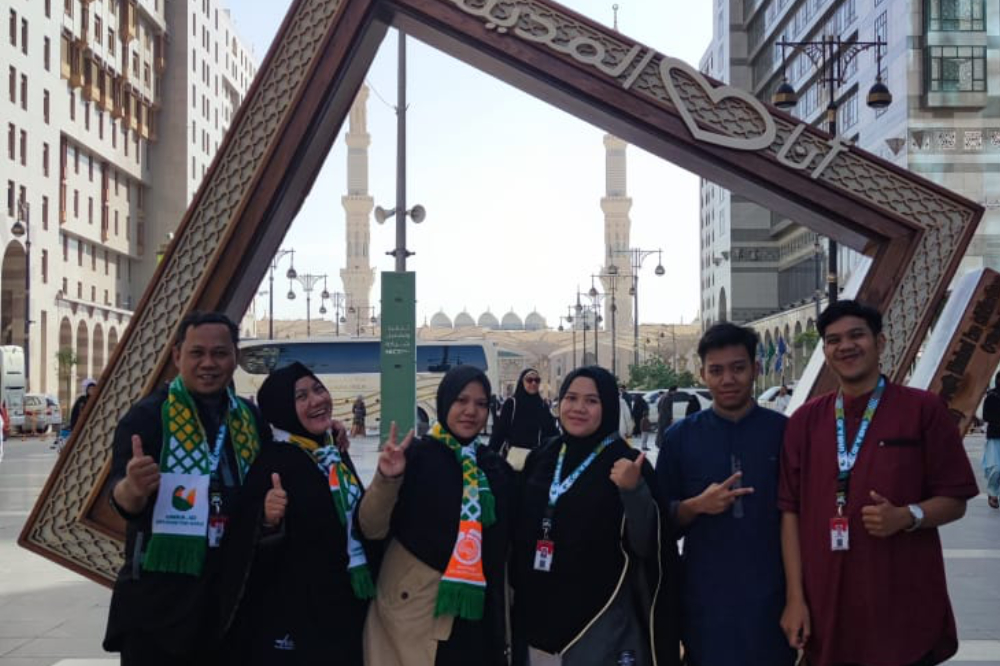Adab di Kota Madinah